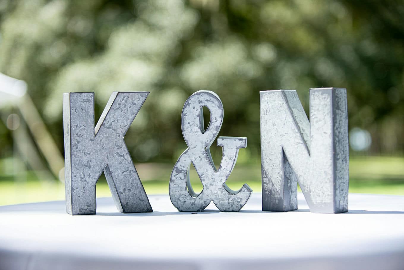 przestrzenne litery stalowe